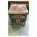 Macaroni metal container