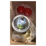 Shell ornaments, ornaments, vase, tobacco tin,