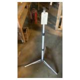 telescopic work light tripod - NEW