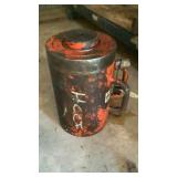 hydraulic jacks 200 ton