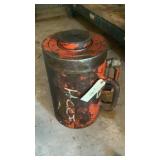 hydraulic jacks 200 ton