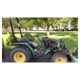 John Deere 4100 utility tractor for parts only
