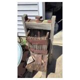 Primitive outdoor decor