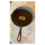 Wagner #5 cast iron skillet