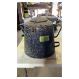 Enamel coffee/tea pot