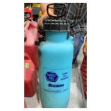 Handheld sprayer 3 gallon ( no hose) and 2