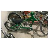 Schwinn Stingray Chopper (Green & Flames)