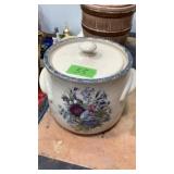 Home & Garden Party dish w/lid