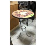 Small table/Plant stand and wall decor