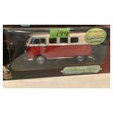 1962 Voltswagen Microbus 1:18 Scale