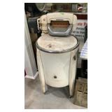 Barlow & Seelig Co. Washing Machine