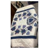 Square quilt, knotted quilt started