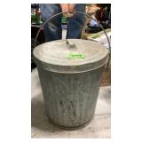 Galvanized pail with lid