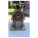 Birdhouse, cupola needs glue