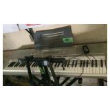 Casio WK-200 Keyboard and stand