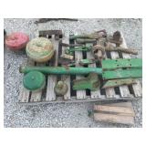 ?Pallet of JOHN DEERE parts, LOCATION: Edinburg