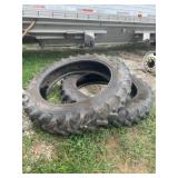 (2) Radial 9000 Tires, 320/90R42,Location: Edinbu