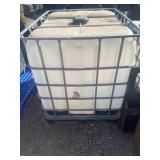 1000 Gallon Water Tanks Used For Soy Bean Oil