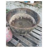 ?Large Cast Iron Kettle w/ Crack,