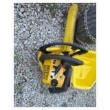 McCullogh 320 Chainsaw w/ case, starts & runs,