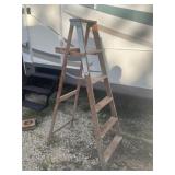 Wood step ladder, 6