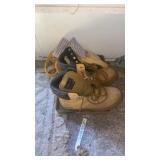 Gloves, Boots 10M, Rope