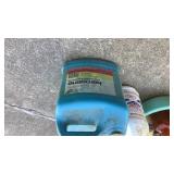 Misc oil and oil can and yardsticks