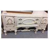 Primitive Buffett 22" D x 6