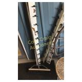 3 Shelfs With hooks, Push Broom