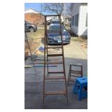 Wood Ladder 6'
