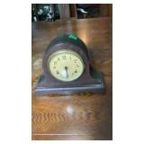 Gilbert Mantle Clock HAS Key