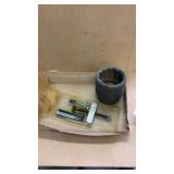 Large Socket and Puller Large Socket and Puller