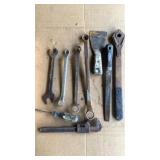 Putty Knife, pipe wrench, wrenches Putty Knife, pipe wrench, wrenches