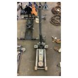 Pittsburgh Floor Jack 3 ton Pittsburgh Floor Jack 3 ton