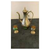 Gold like Tea Pot and Two Cups Gold like Tea Pot and Two Cups