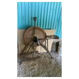 Peddle Grinding Wheel w/ Seat Peddle Grinding Wheel w/ Seat