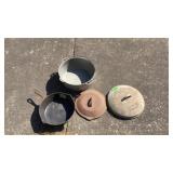 Wagner Ware no 10 Dutch Oven Cast Iron Skillet Wagner Ware no 10 Dutch Oven Cast Iron Skillet