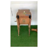 Antique Fl Mod. Butter Churn 14' x 15' x 31 1/2'' Antique Fl Mod. Butter Churn 14' x 15' x 31 1/2''