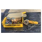 DeWalt DW8308CP 4 1/2' Flap Disc / Heavy Duty DeWalt DW8308CP 4 1/2' Flap Disc / Heavy Duty