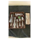 Oneida flatware 74 pc