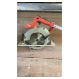 Milwaukee 18 V Circular Saw NO BATTERY Milwaukee 18 V Circular Saw NO BATTERY