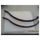 Slipper style leaf springs