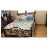 Sleep Number Queen Size Bed w/ controls for both