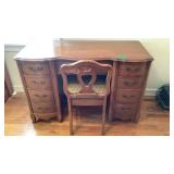 Bassett Furniture Desk & Chair 47' x 21' x 30' Bassett Furniture Desk & Chair 47' x 21' x 30'