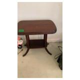 Antique Table 26' x 16' x 23' Antique Table 26' x 16' x 23'