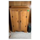 Pie Safe 52' x 11' x 33'