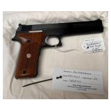 Smith & Wesson. 422 Target, .22 Cal, S/N TBY8944 Smith & Wesson. 422 Target, .22 Cal, S/N TBY8944