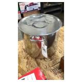 Stock Pot w/ Lid