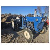 Ford 2000 gas W/HI-LO transmission, runs good, has