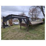 2001 P&J 49ft. Flat bed goose neck trailer. (BACK